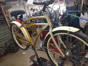 bicicleta vintage reparada en Albert