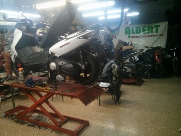 Taller de reparación motos Moncada
